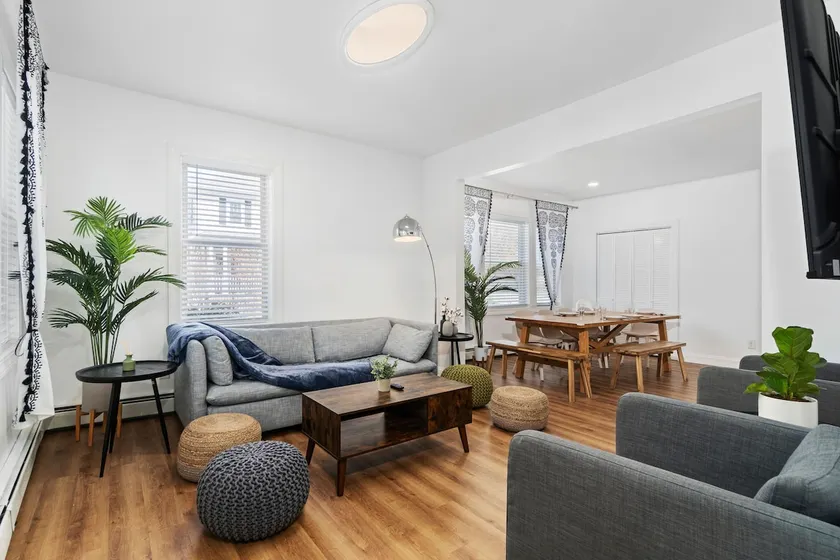 The Charles-Roomy&Stylish in PVD - Image 1