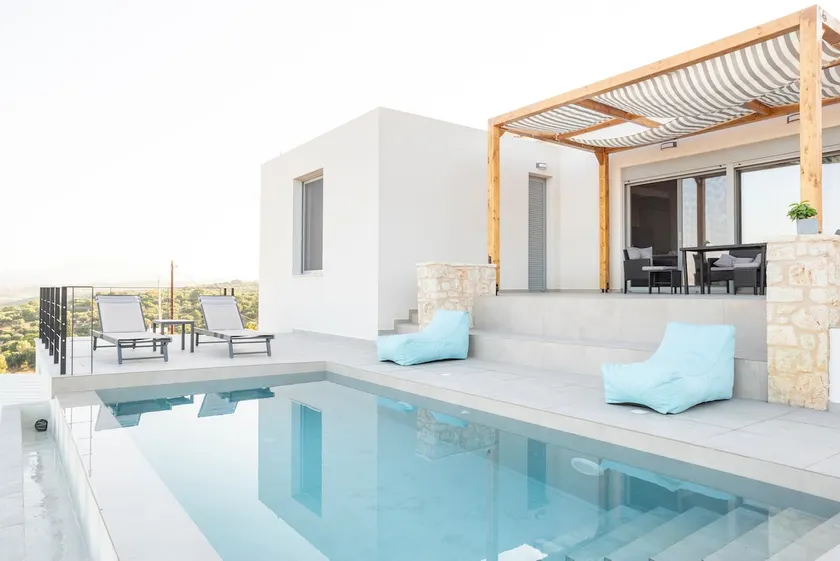 Sunset Luxury Villa - Image 1