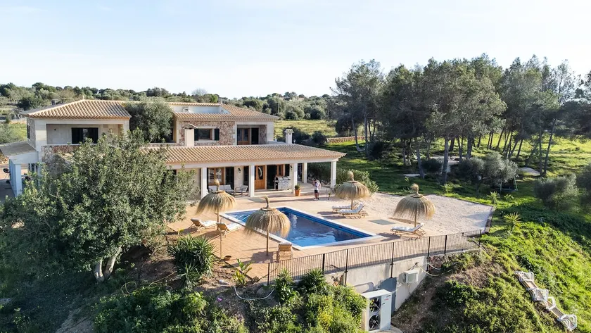Mallorca Escape: Designer Villa + Pool, Sleeps 12 - Image 1