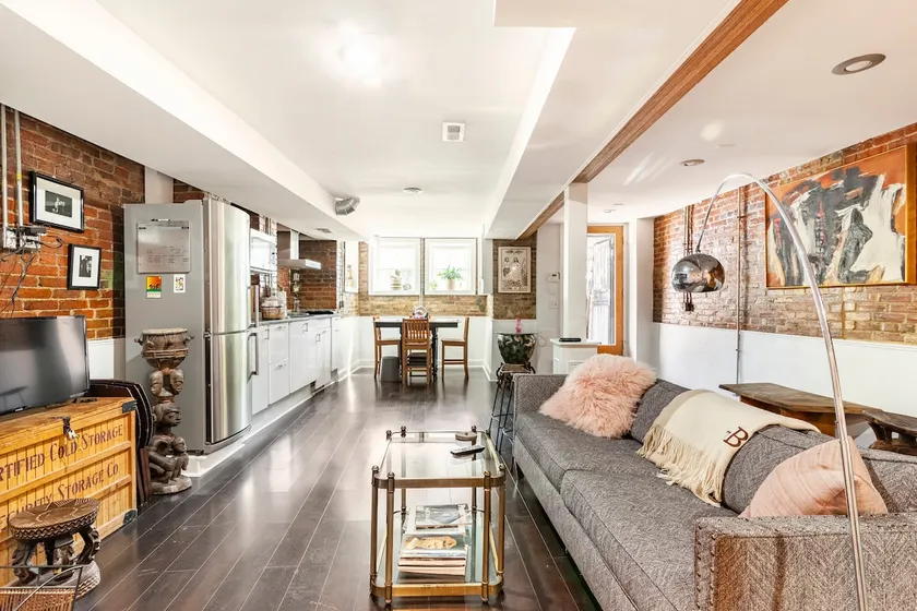 Light filled basement apartment - Image 1