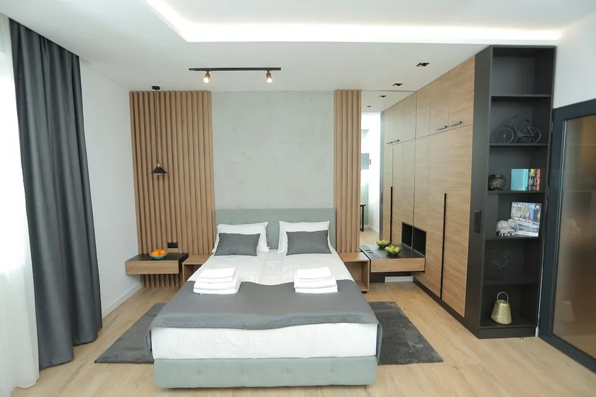 Bonanza Apartments - Standard - Image 1