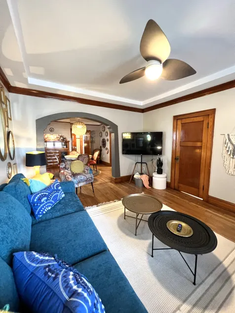 Eclectic Hipster's Paradise 2BR Riverwest Home - Image 1