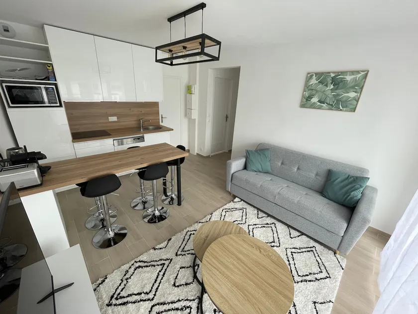Nature-themed duplex - Image 1