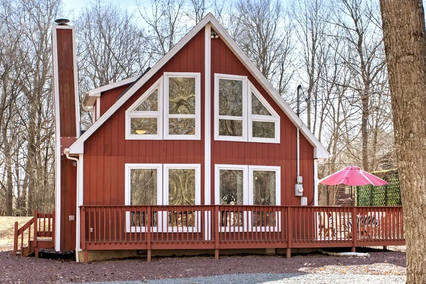 •Redwoods Chalet in the Poconos• - Image 1