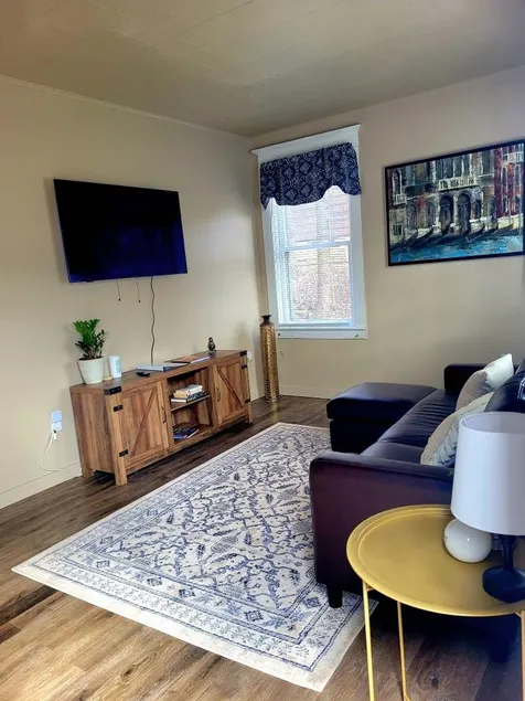 Hilltop Hideaway - Image 1