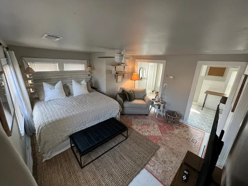 Cozy Stay Near Dickies Arena and Downtown FtWorth - Image 1