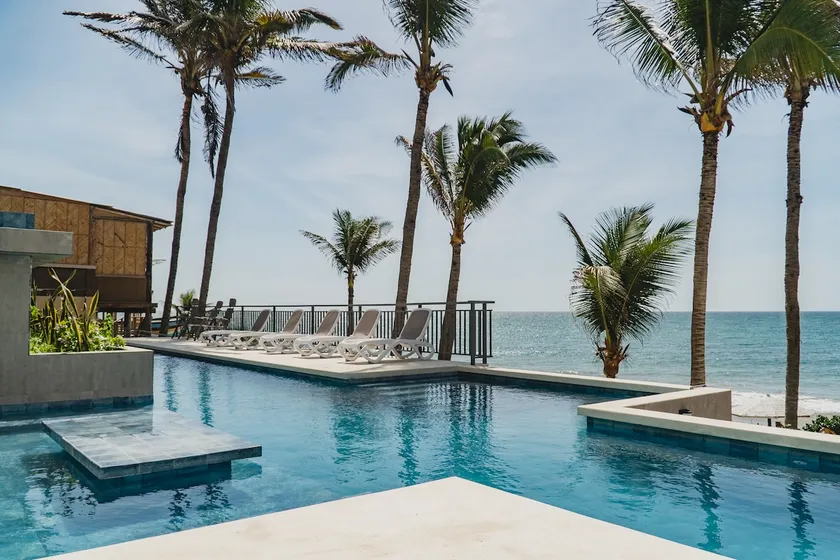 Pocitas Luxury Apartment on the Beach, First Row - Image 1
