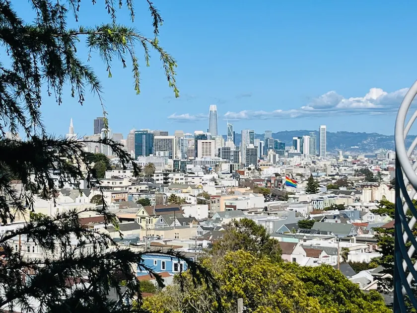 Panoramic views! Best Location! - Image 1