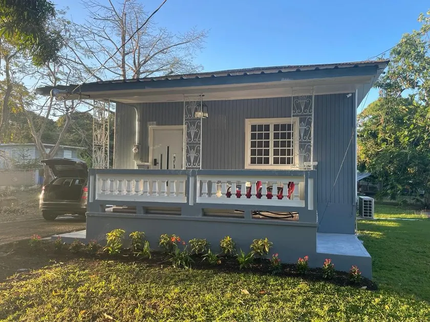La_Casita_Astacio. - Image 1