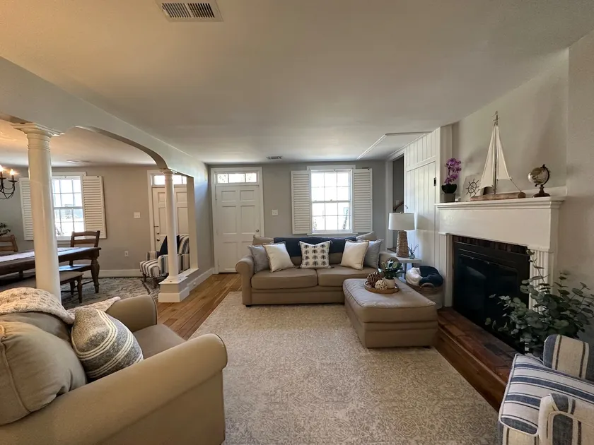 Charming, updated home in Historic Chesapeake City - Image 1