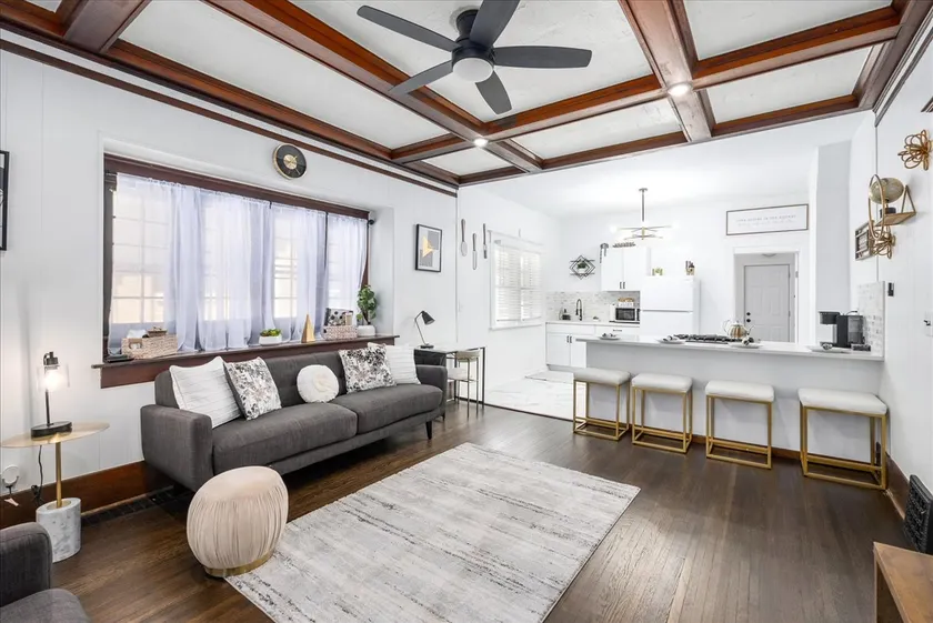 The flat in historic Midtown - Image 1
