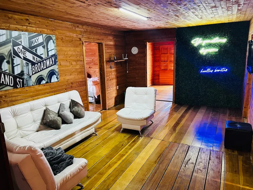 Wooden house: Traditional and comfortable. - Image 1