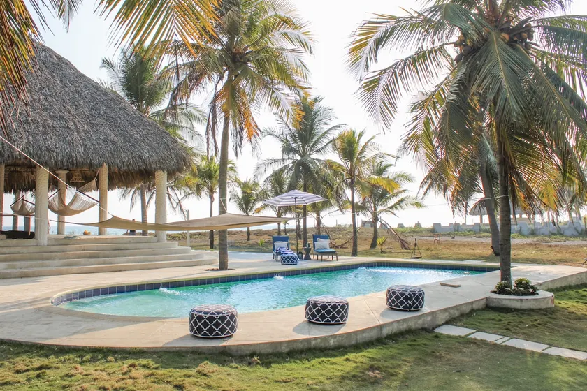 Coastal House beachfront with pool and big gallery - Image 1