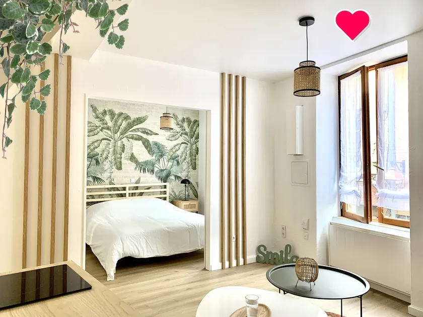 Getaway to the heart of Neuville, 20 minutes from Lyon - Image 1