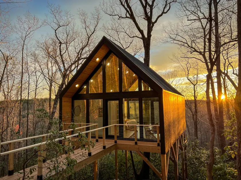 Private Modern Treehouse Retreat in the Forest - Image 1