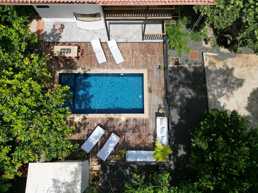 2 Min to the Beach, 3BR 2.5BA Villa, Private Pool - Image 1