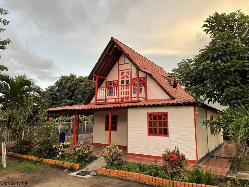 Cabin Chalet - Image 1