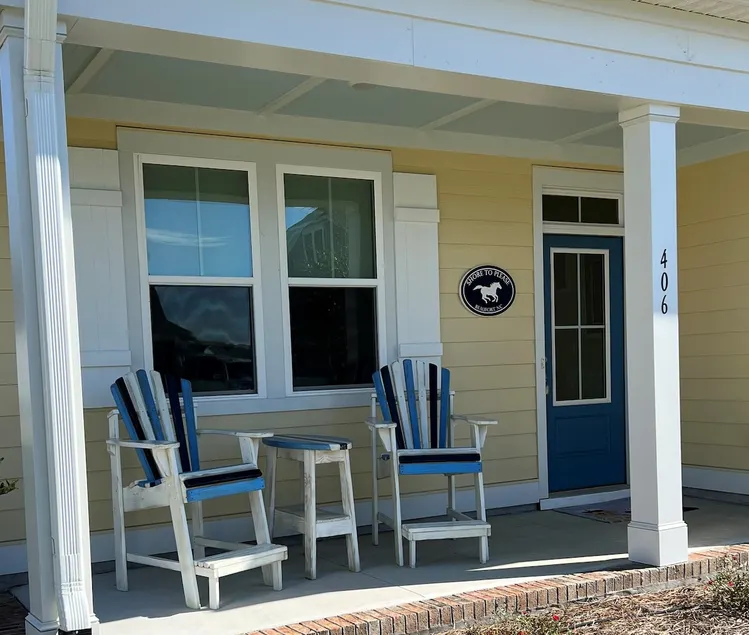 Shore to Please - Image 1