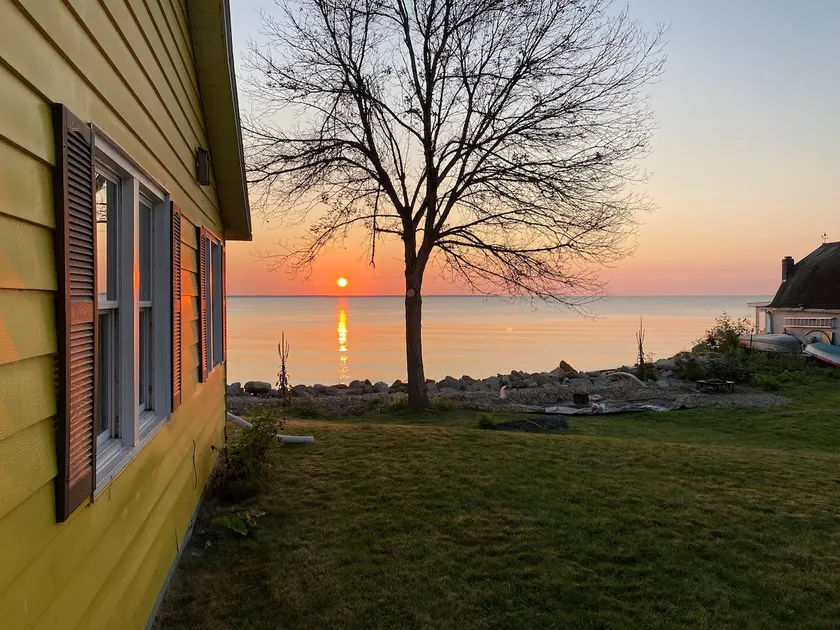 Lakeside Living - Image 1