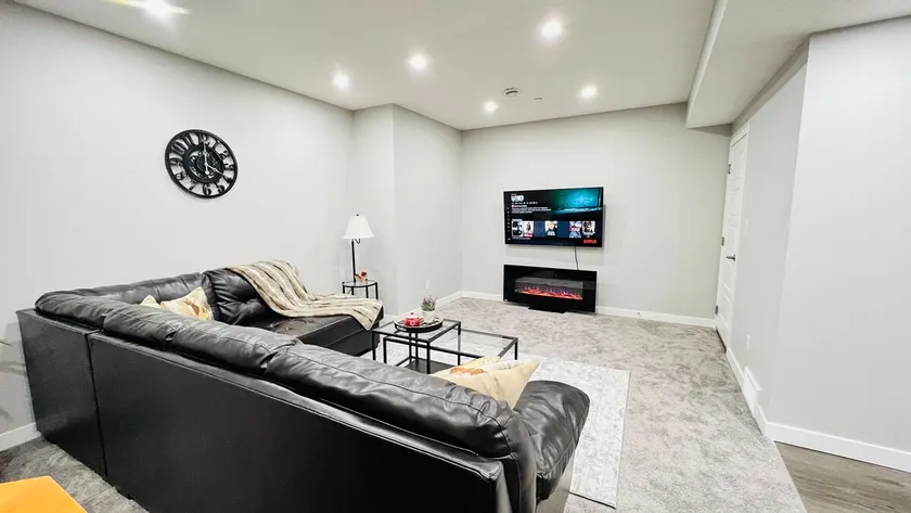 Entire Suite in Northwest Calgary - Image 1