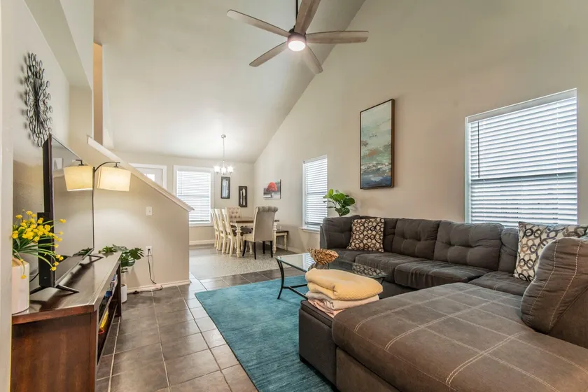 Private Place close to Austin - Image 1