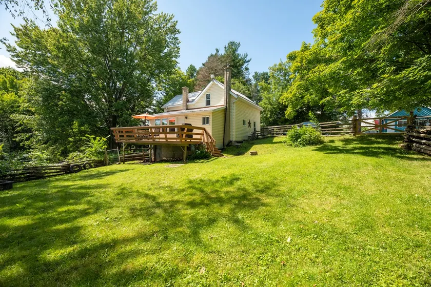 Black River Queens Cottage - Image 1