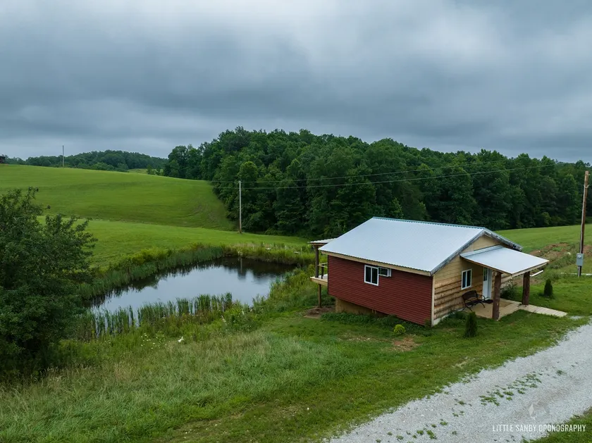 Bowman Pond Cabin, spacious 1 bdrm open floor plan - Image 1