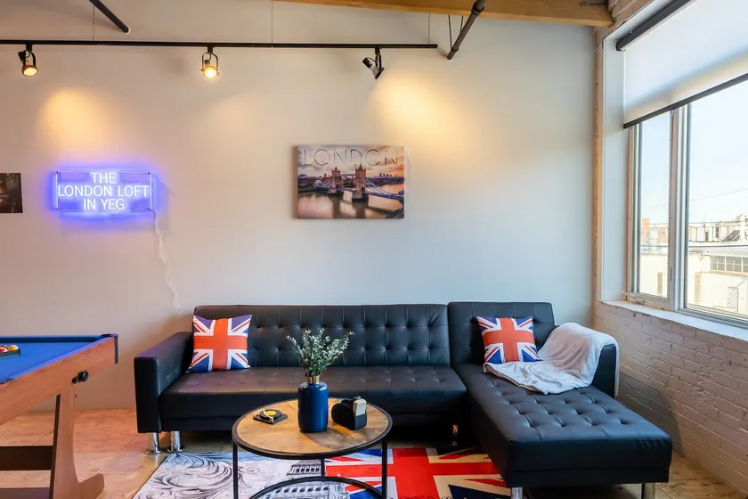 Air conditioned Downtown Edmonton London Loft - Image 1