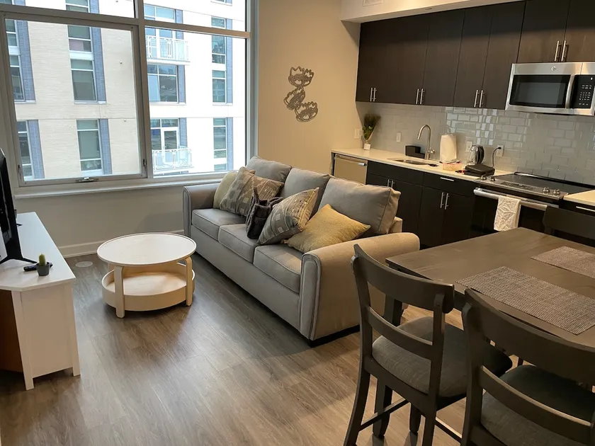 NEW One Bedroom McLean Metro - Image 1