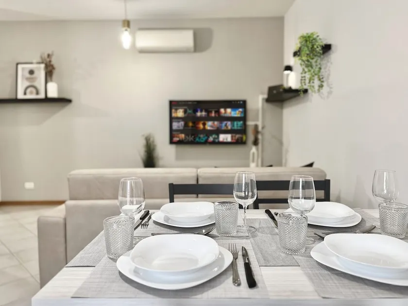 Casa Pimagi 01 • Parking • City center - Image 1