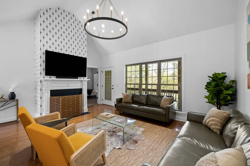 Northshore!~Stylish & Comfy~Movie Room~3Bd/3Bth - Image 1