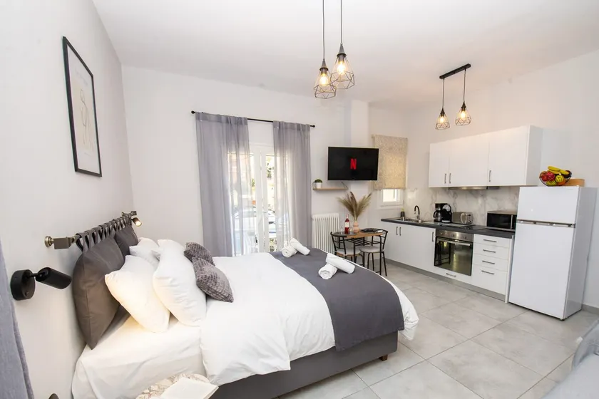 Celestina Corfu Town Apartment - Image 1