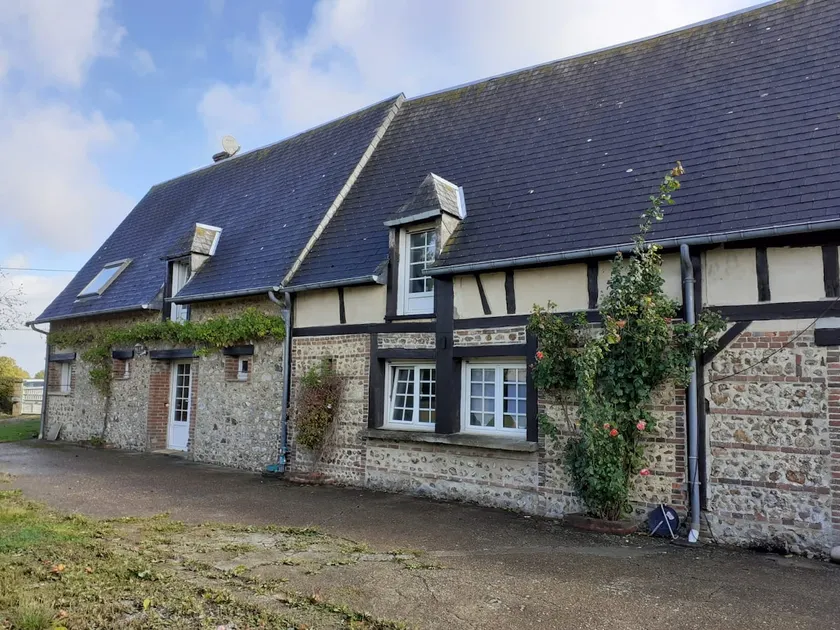Charming farmhouse with garden - Image 1