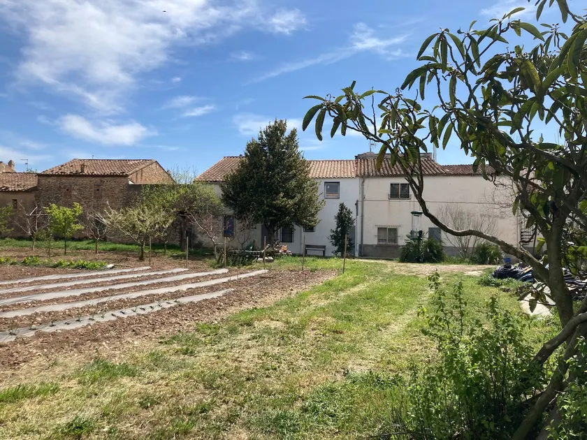 House with rural surroundings - Image 1