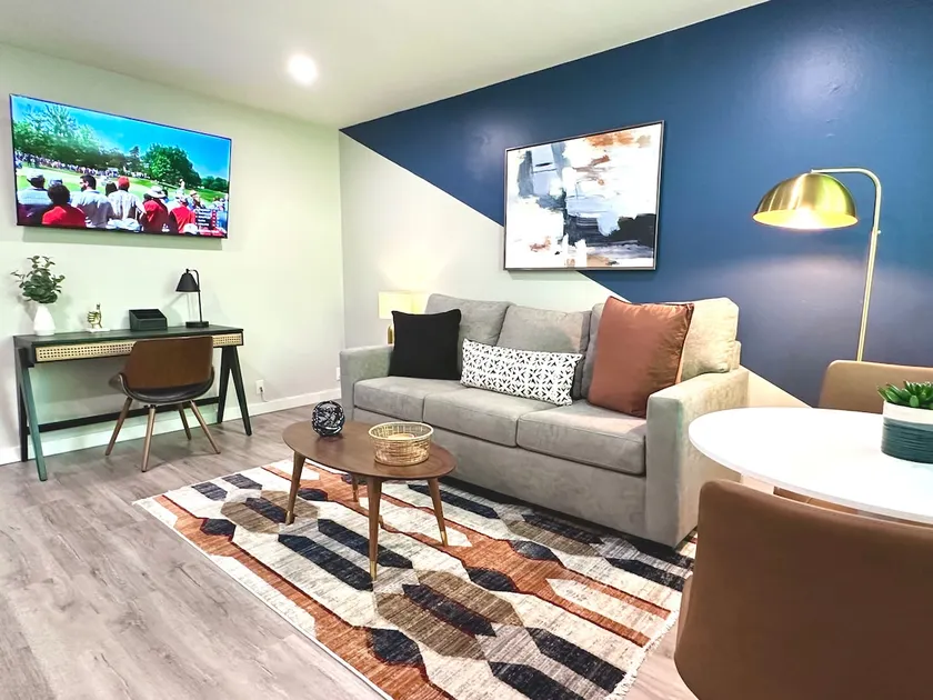 Central Walnut Creek Stay - Image 1