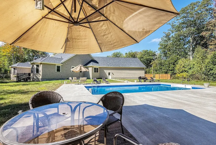 OOB Oasis: 6BR Home w Private Pool Near Beach - Image 1