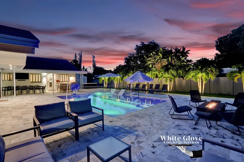 Resort Villa Compound 7BR 2 Houses In One HTD Pool - Image 1