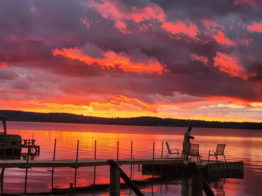 Summer fun on Rice Lake - Image 1