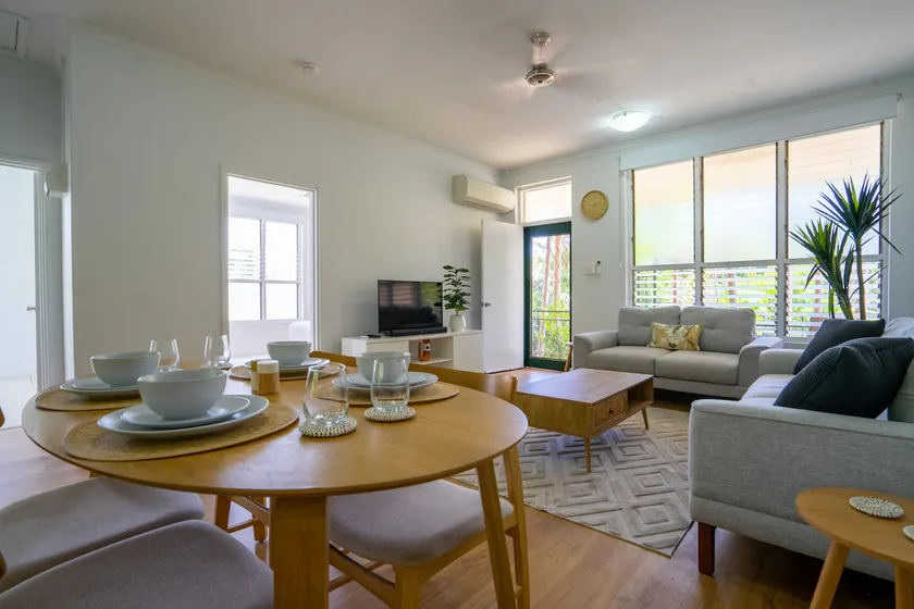 Nightcliff Retreat: Stylish 2BR Apt Near Foreshore - Image 1