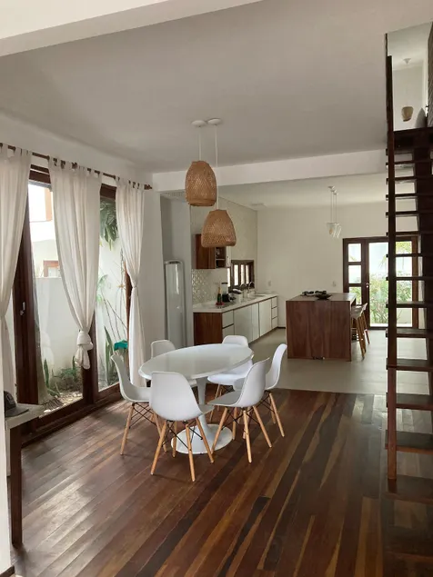 Charming 2Br House w/ Rooftop - Image 1