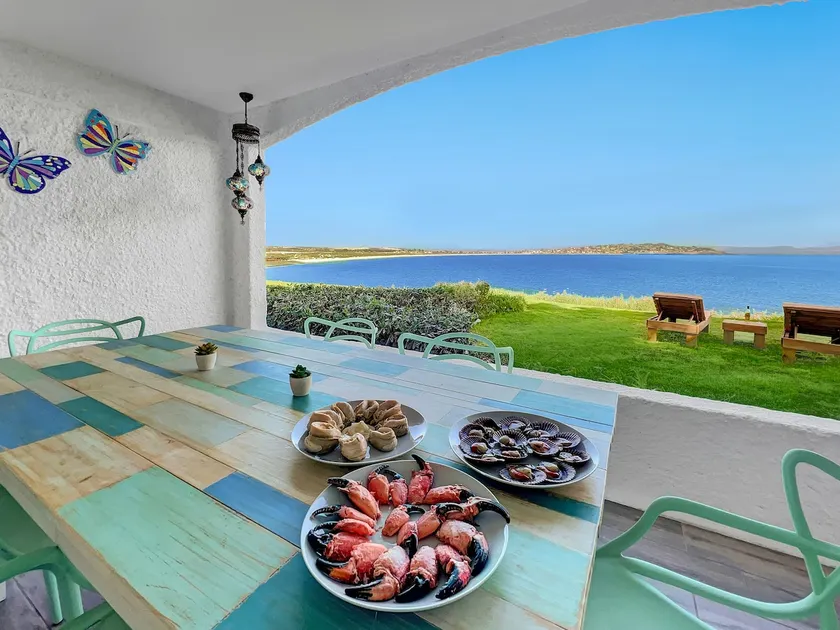 *1st Row 1st Floor* Garden, Beach, Pools (6pax) - Image 1