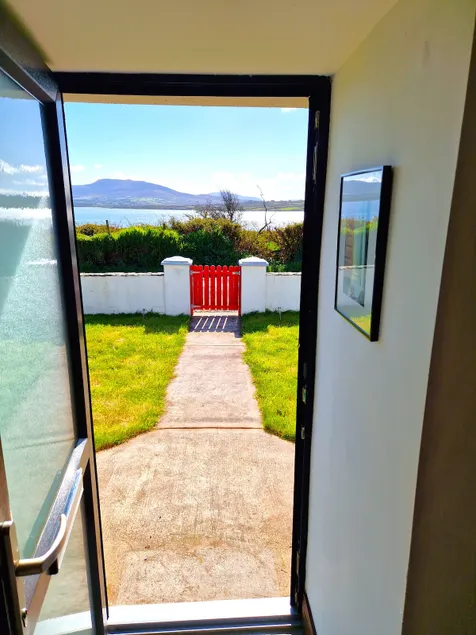 Shore Cottage on Valentia Island - Cosy comfort at the sea in Kerry - Image 1