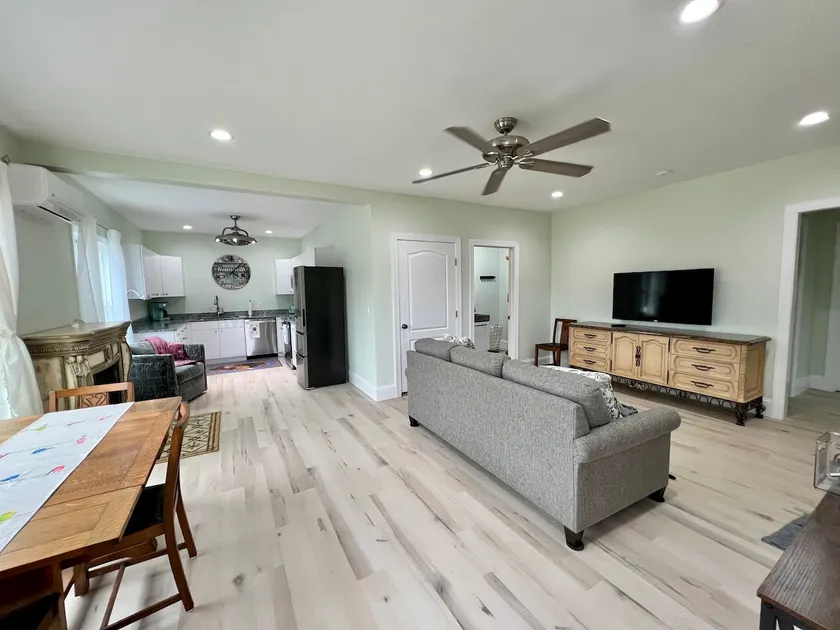 Chez Delphine, a New Farm Apartment in Aiken, SC - Image 1