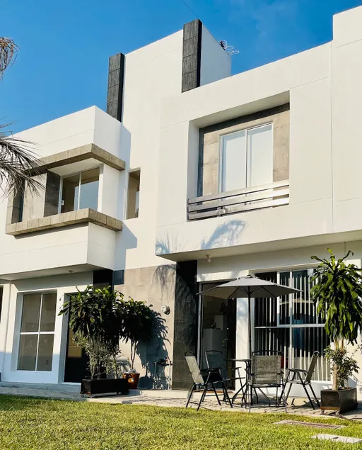Vacation home with pool in Jiutepec - Image 1