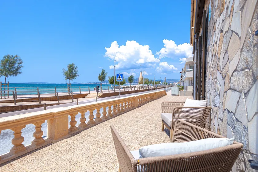 Seafront villa first line in Palma (Molinar) - Image 1