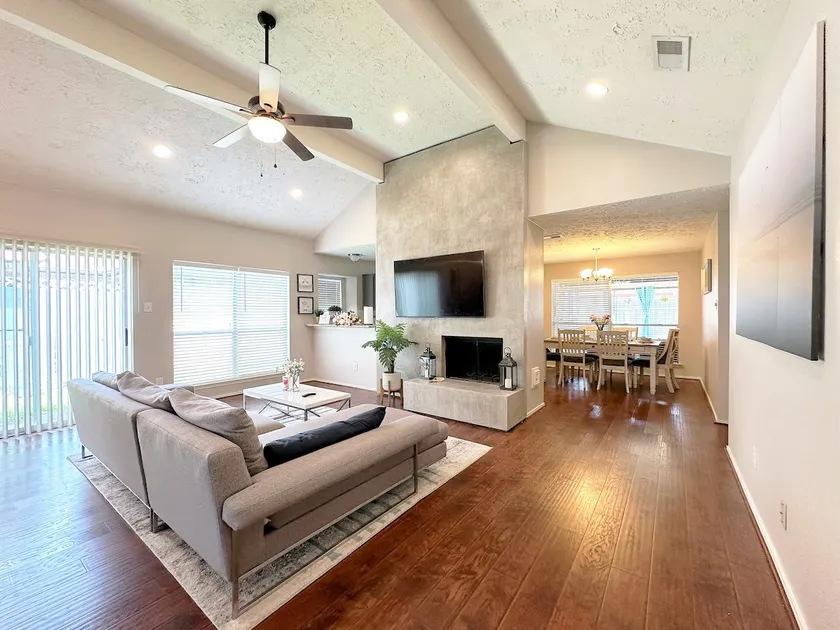Luxury Home in Sugar Land - Stafford - Image 1