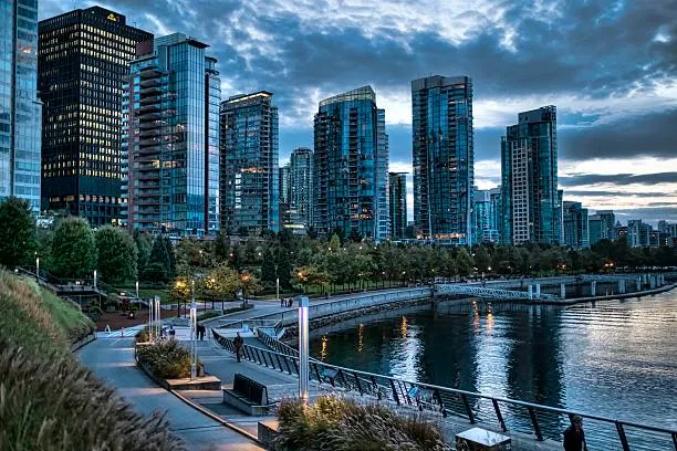 Downtown Vancouver 2Br2Ba w/ Views in Coal Harbour - Image 1