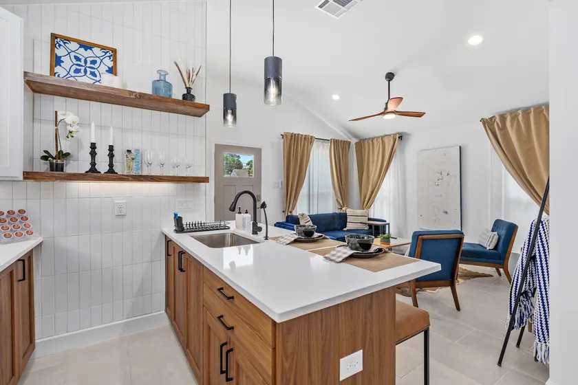 Casita Blanca near UH and downtown - Image 1