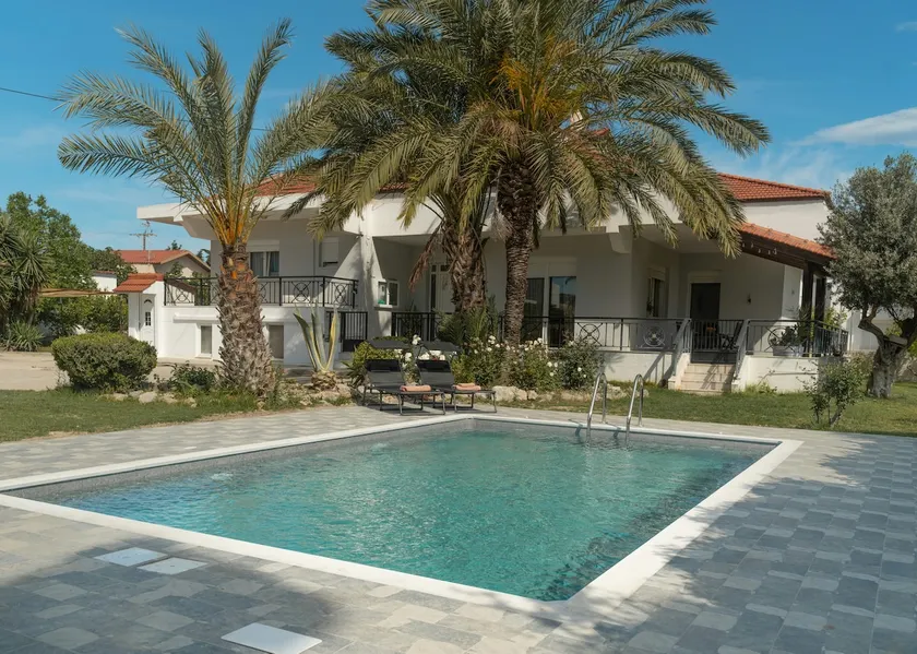 Propodes Luxury Villa - Image 1
