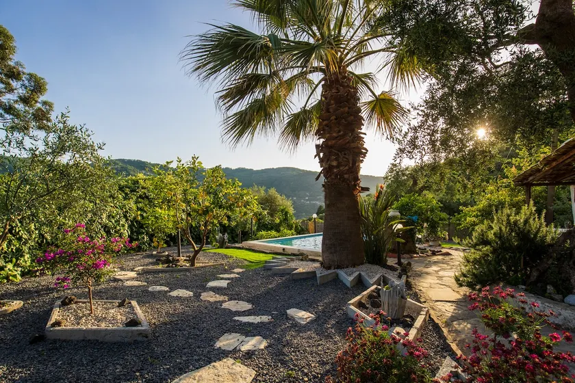 Holiday Home with Pool 100% private near the Beach - Image 1